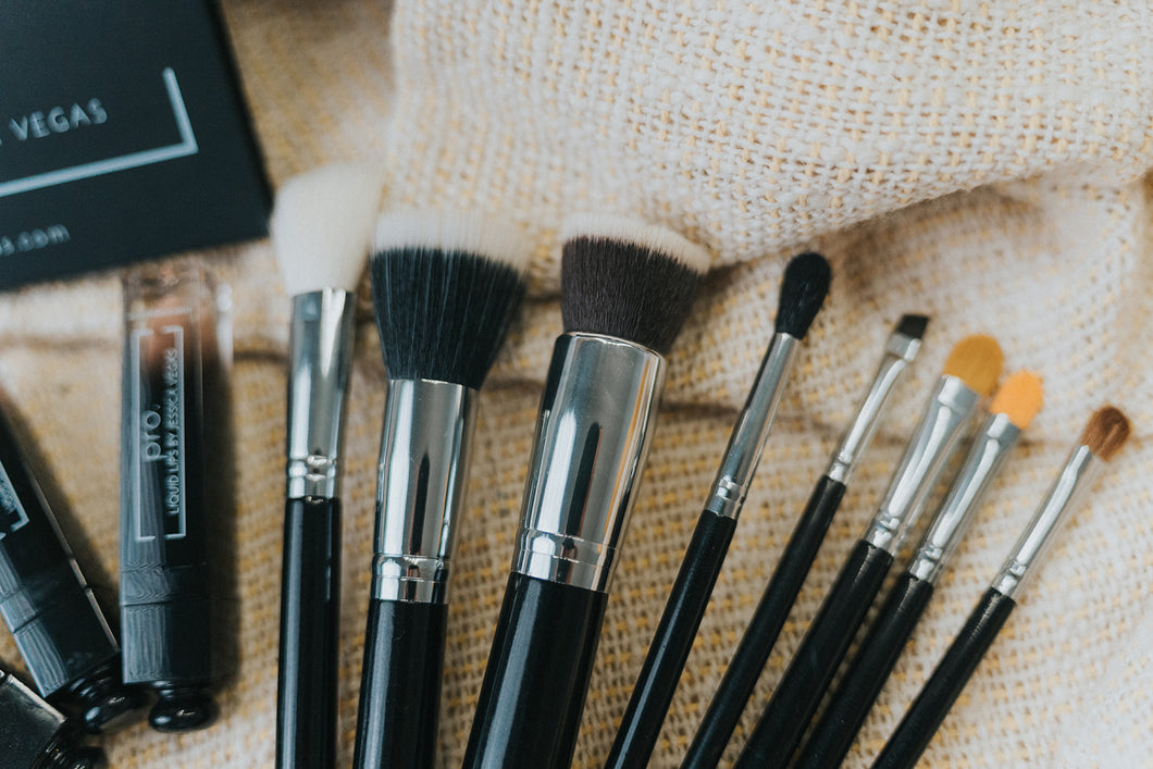 Essentials - 8 Piece Brush Set